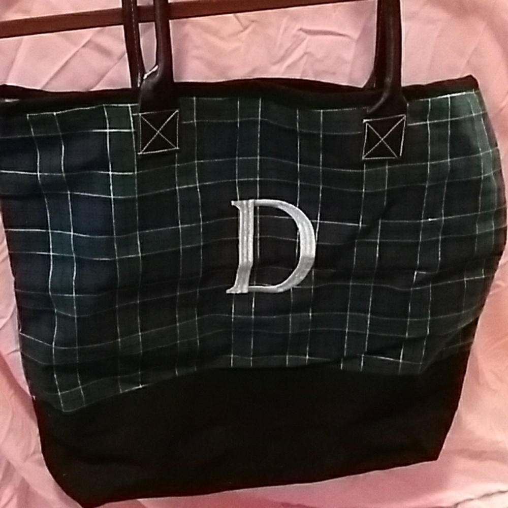 Two "D" bags for price of one💗💗
